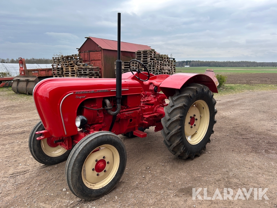 Veterantraktor Porsche Super V