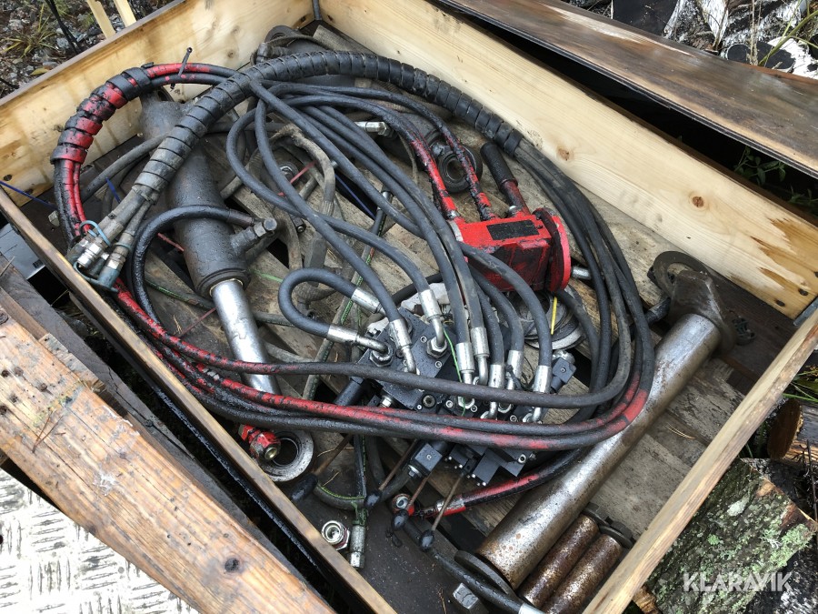 Ploghydraulik med ventilpaket