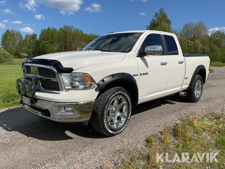 Pickup Dodge RAM 1500 Quad