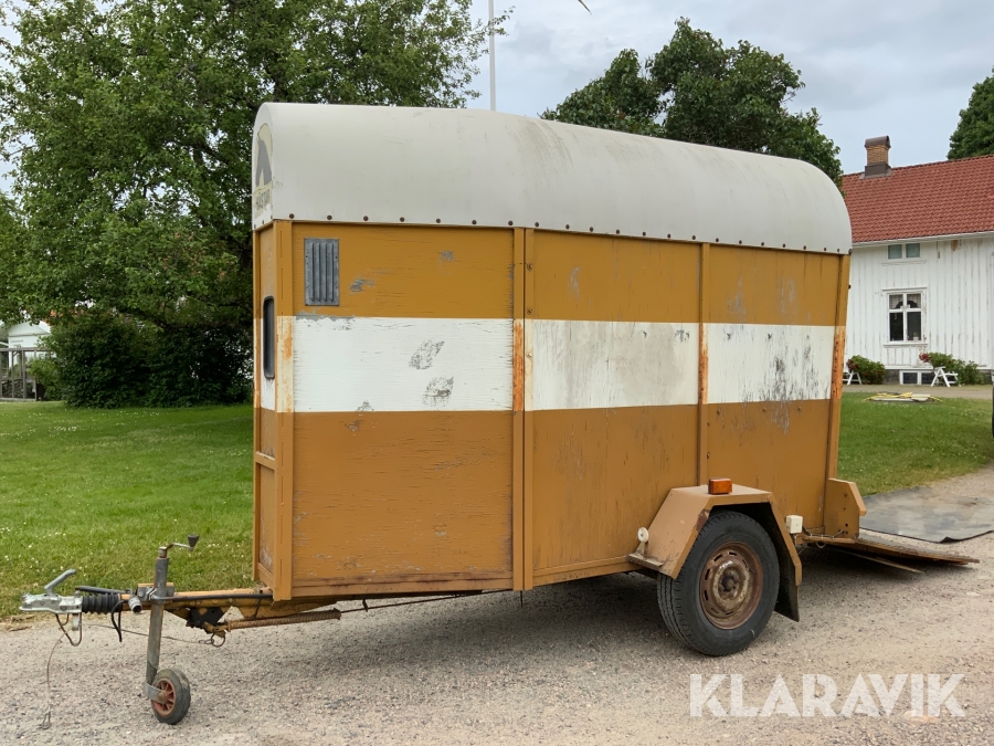 Hästtransport Tranesläpet 800 -73