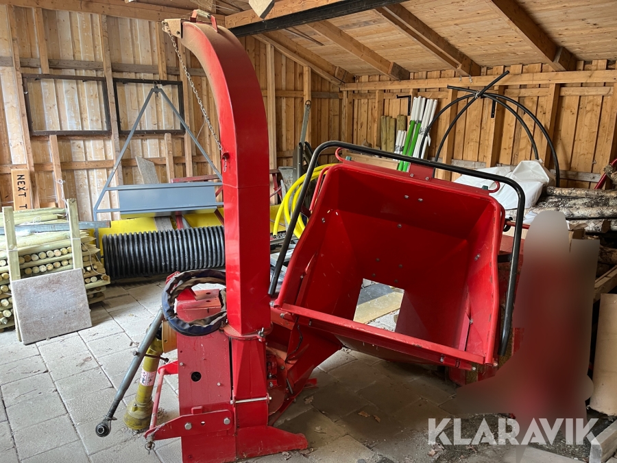 Flishugg Farmi Chipper CH160T