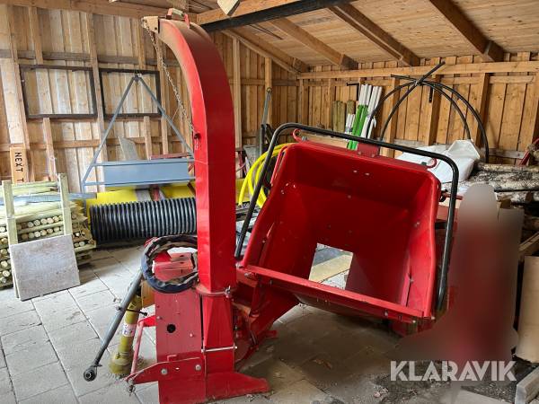 Flishugg Farmi Chipper CH160T