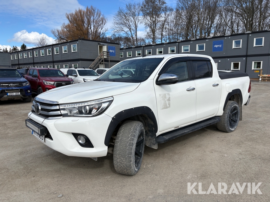 Pickup Toyota Hilux Dubbelhytt 2,4 AWD Automat