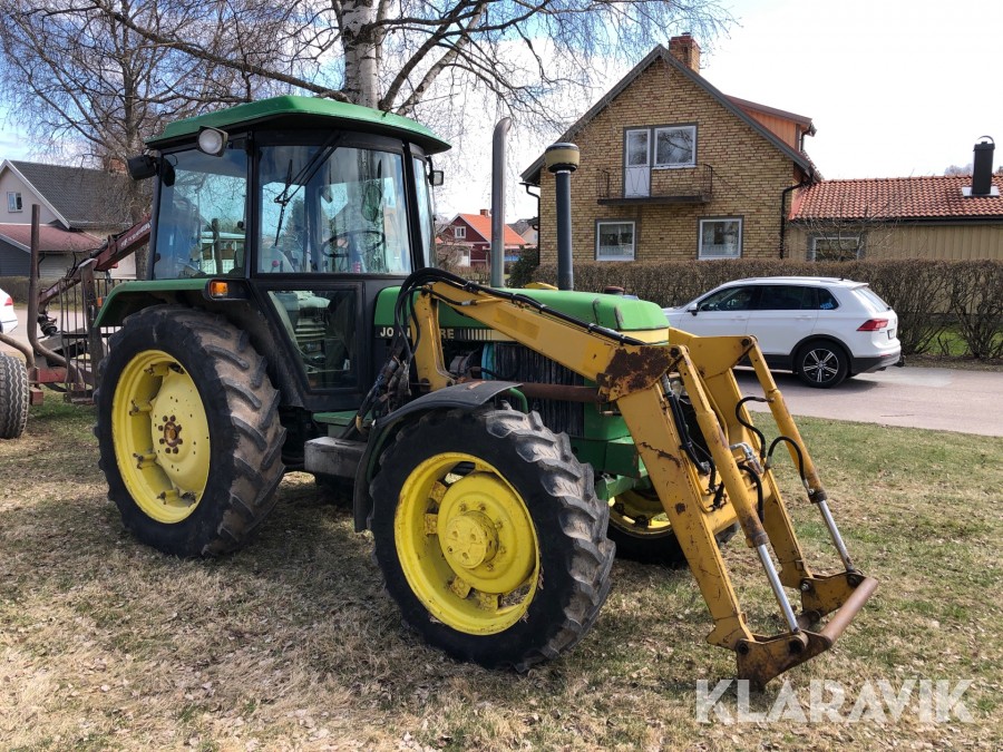 Traktor John Deere 2250 4WD med lastare