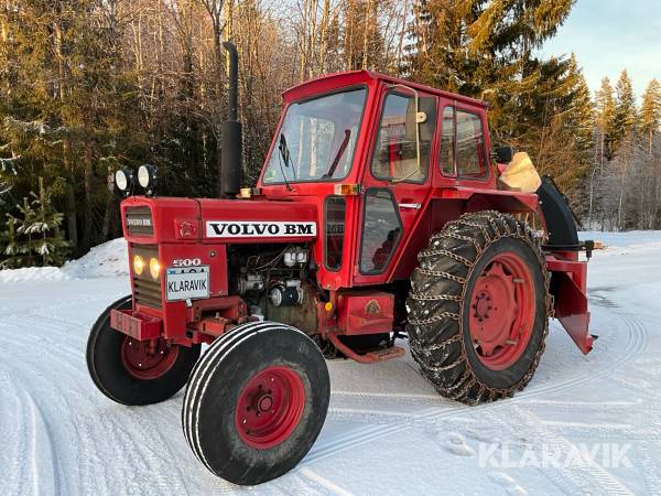 Traktor Volvo BM 500 med snöslunga