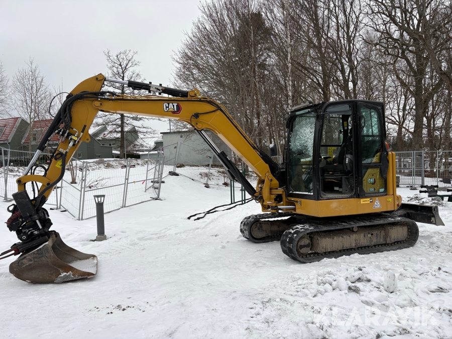 Grävmaskin CAT 306CR med flera redskap
