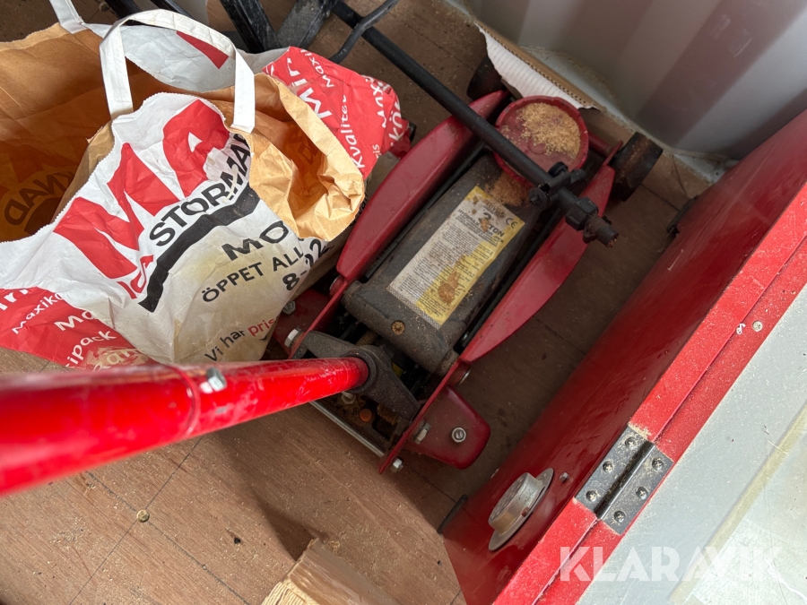 Parti med byggmaterial