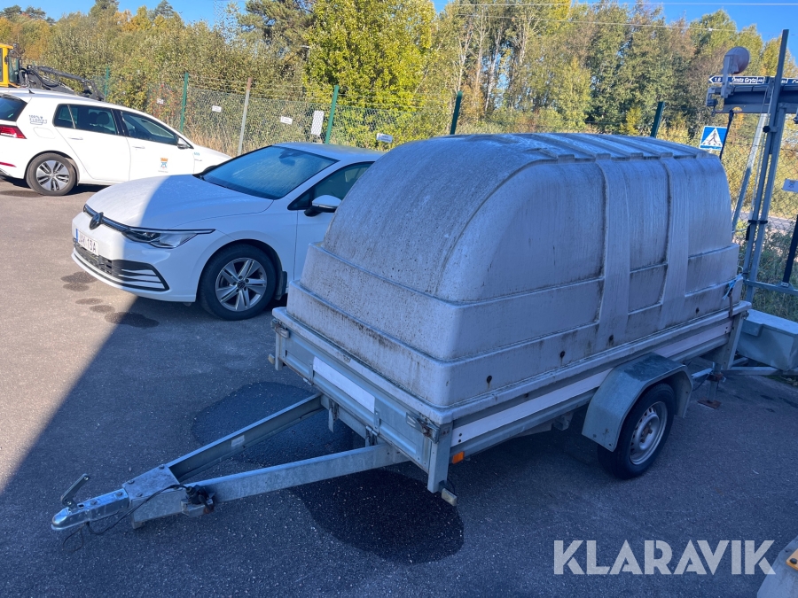 Personbilssläp med kåpa TIKI-TREILER C-265