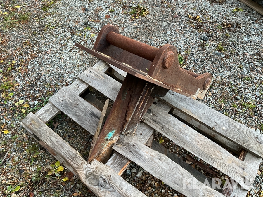 Klyvyxa till grävmaskin S60
