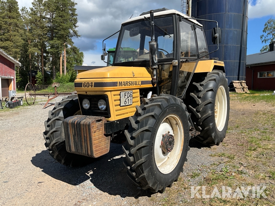 Traktor Marshall 604