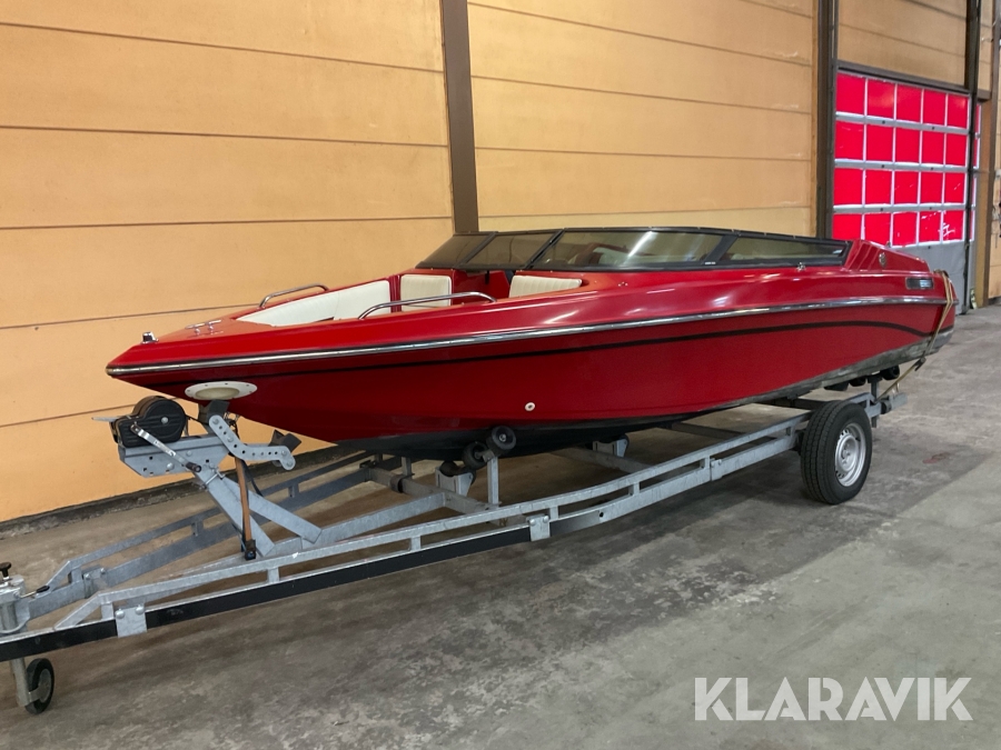 Motorbåt Celebrity Firestar 18