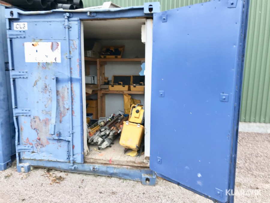 8 fots container isolerad