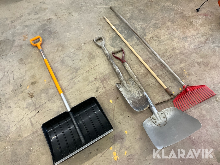 Skyffel, spadar och krattor