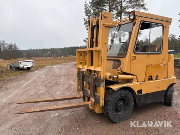 Truck Kamatsu FD 30-2