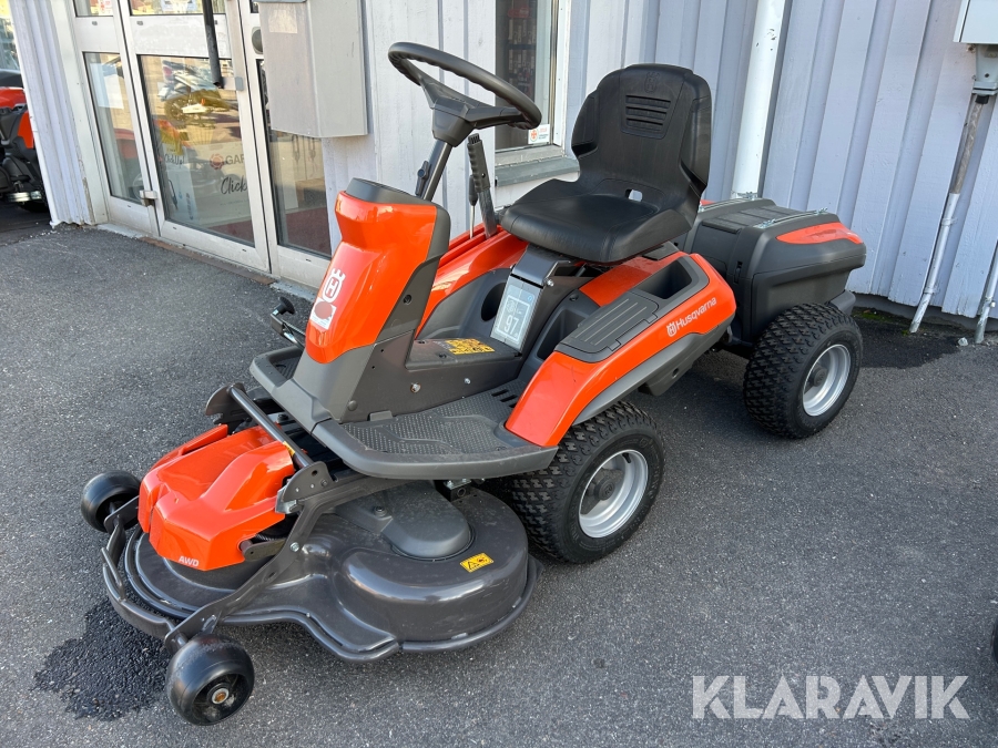 Gräsklippare på el Husqvarna R 200iX AWD