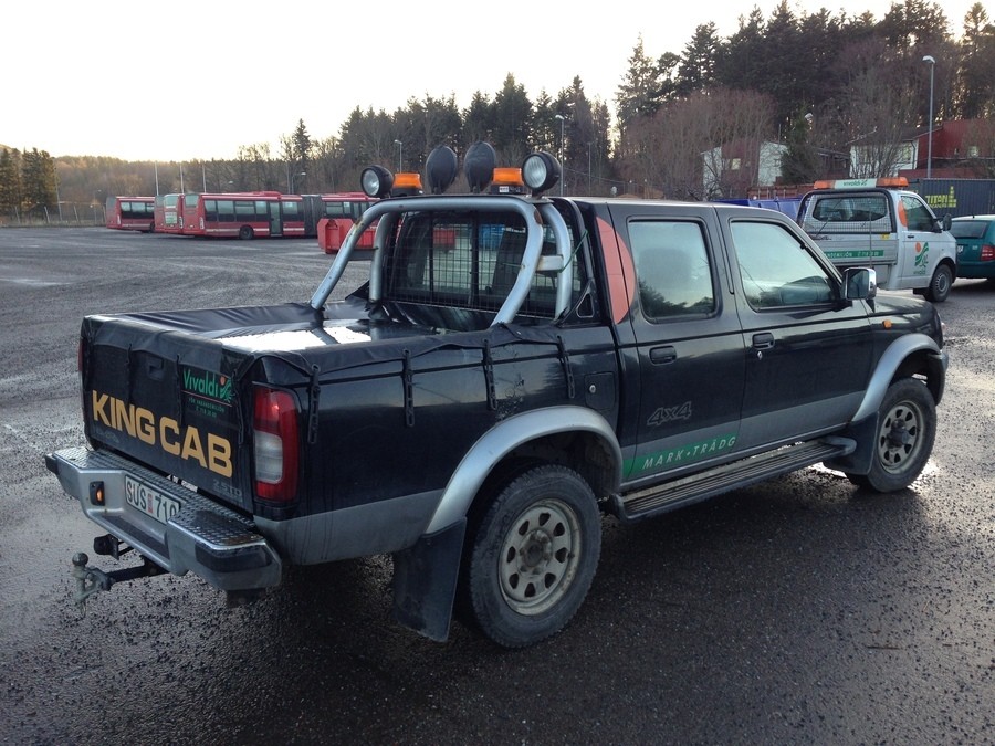 NISSAN DOUBLE CAB NAVARA King Cab Pick-up inkl utrustning