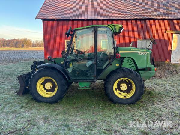 Teleskoplastare John Deere 3200