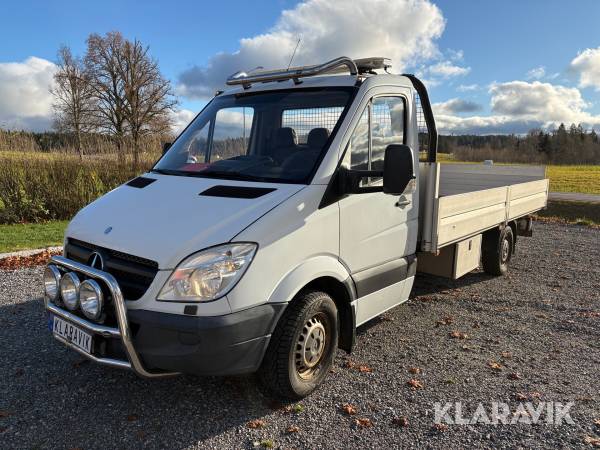 Flakbil Mercedes-Benz 906 Långt flak