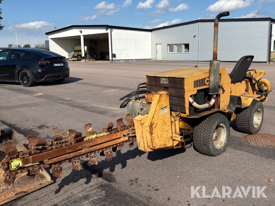 Kedjegrävare / Redskapsbärare Case Minisneaker