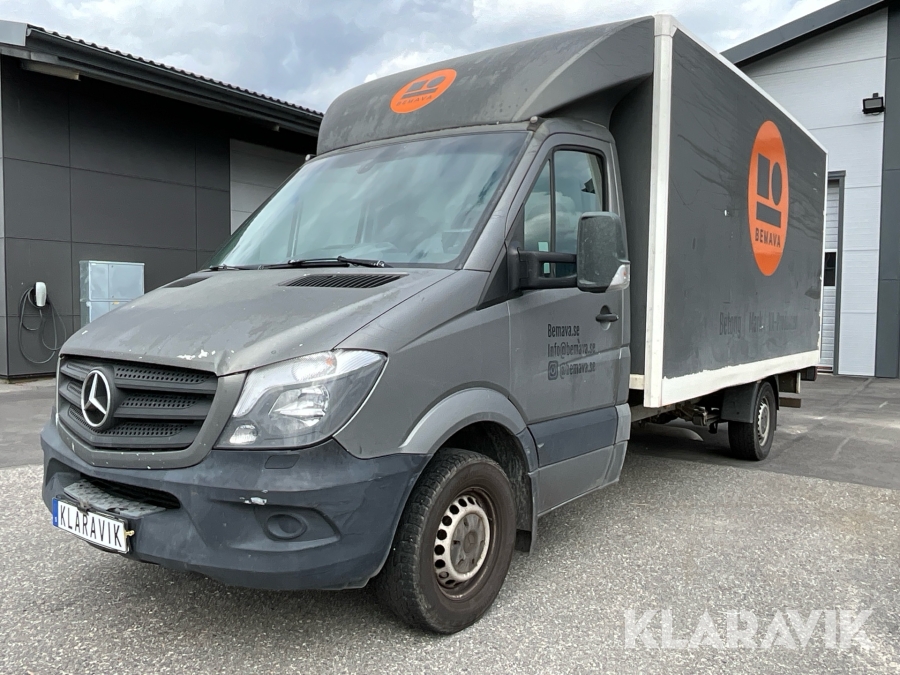 Lätt lastbil Mercedes-Benz Sprinter 316 med Bakgavellyft