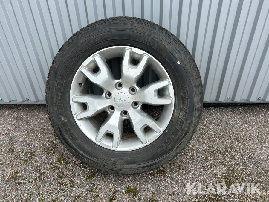 Däck på fälg 4 st 18 tum Federal 265/60R18