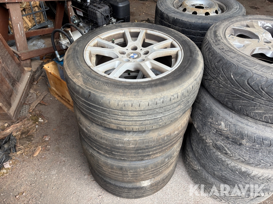 Däck 215/60R17 till BMW E60 4st