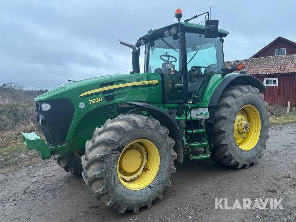 Traktor John Deere 7930