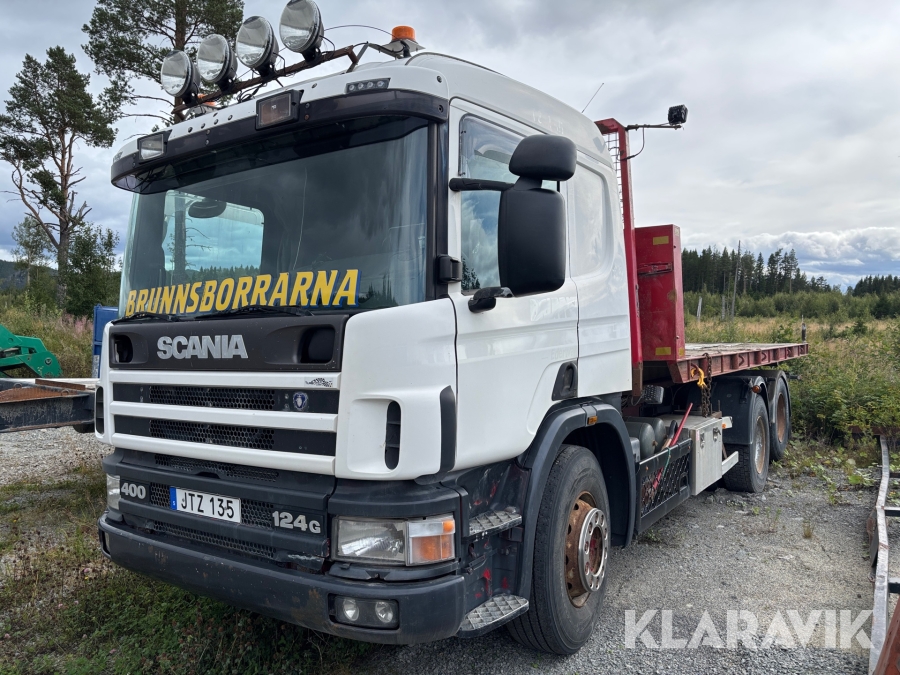 Lastväxlare Scania 124G 400 med maskinflak