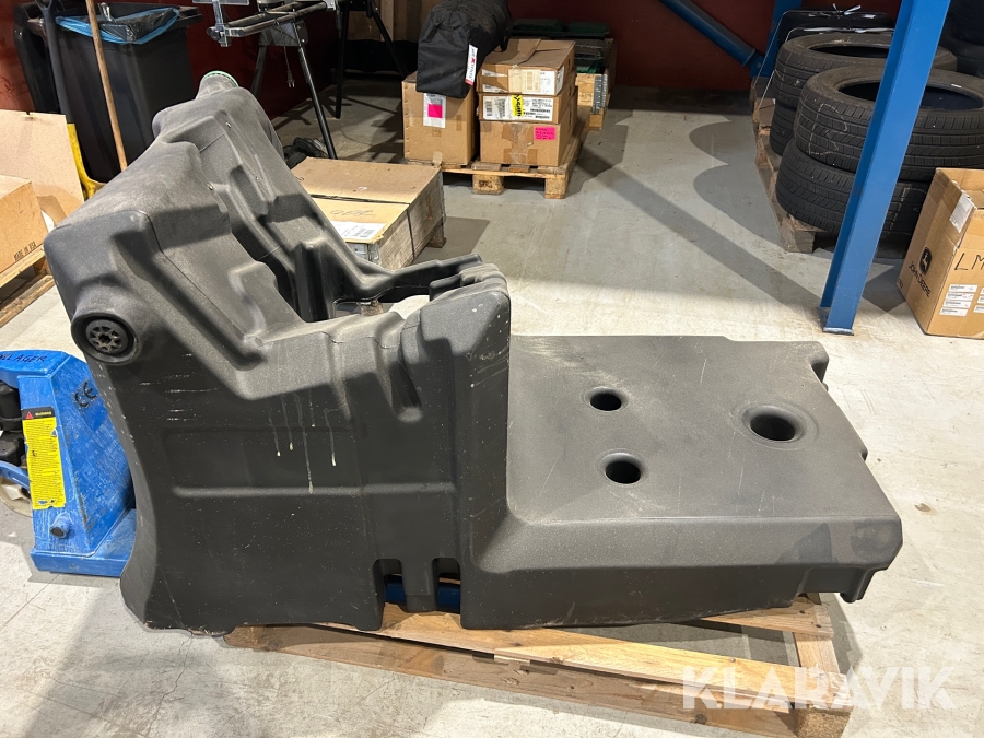 Dieseltank till traktor John Deere AL221013