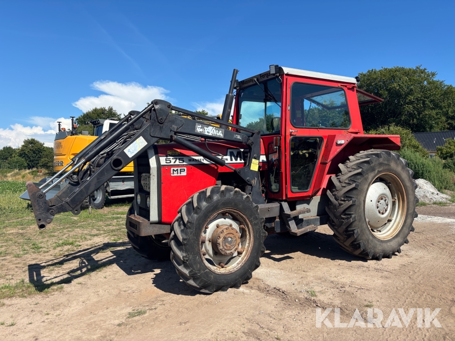 Traktor Massey Ferguson 575
