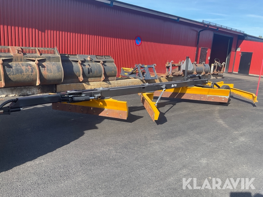 Dragande Väghyvel FTG KF20