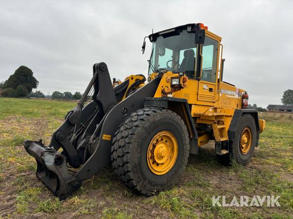 Hjullastare Volvo L90C med våg