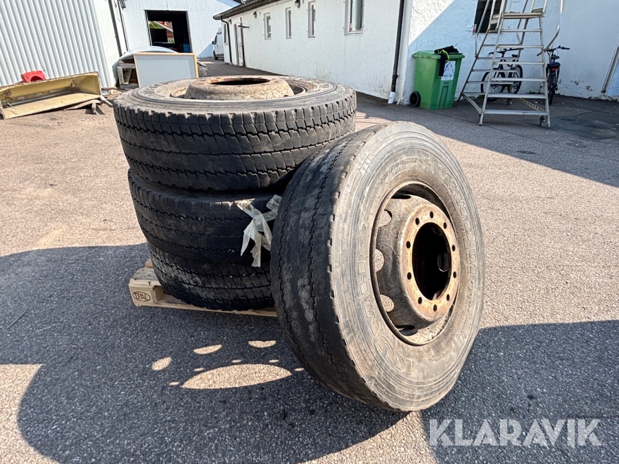 Lastbilsdäck Kumho KWD 01 - 315/80R22.5