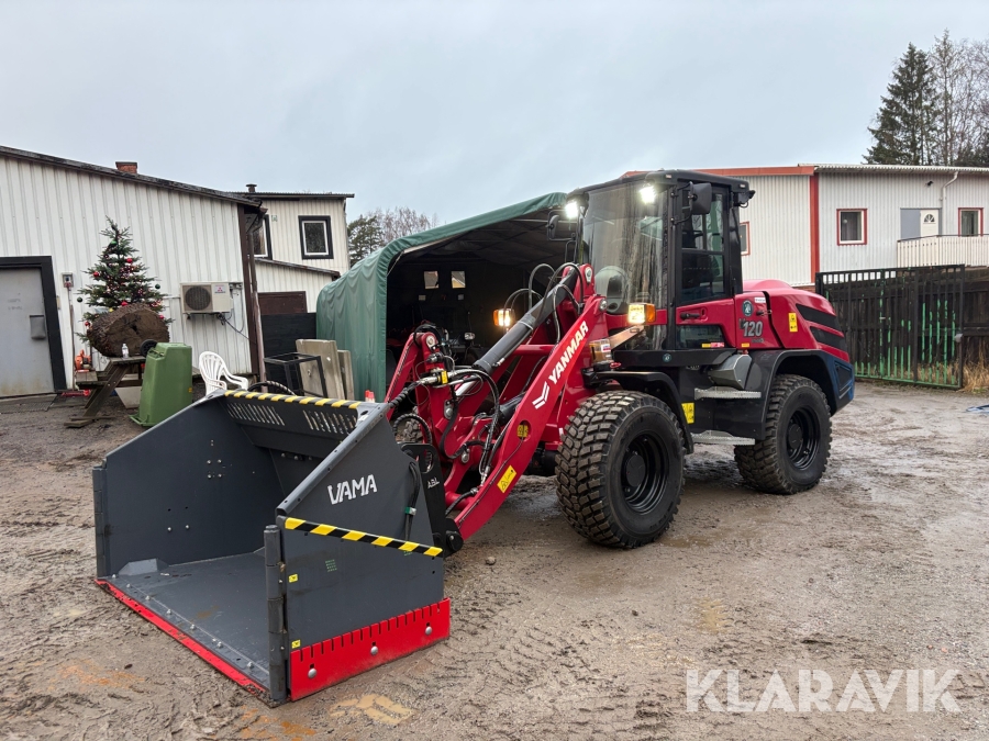 Hjullastare Yanmar V120 steg 5 med flera redskap