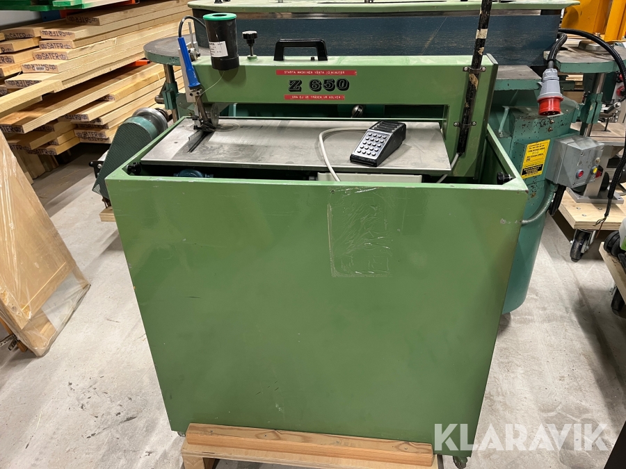 Fanersymaskin Kuper Z 650, Österåker, Klaravik auktioner
