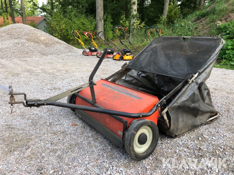 Gräsuppsamlare Husqvarna Sweeper 820