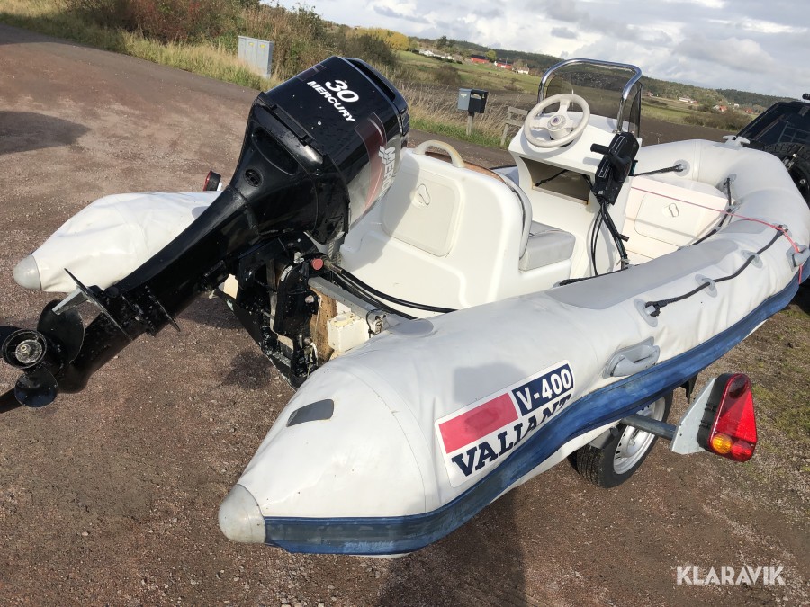 Ribbåt / styrpulpet inkl Mercury motor 30 hk