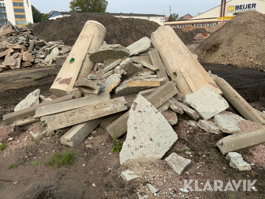 Parti kalksten och betong