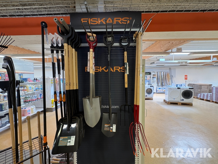 Parti med trädgårdsredskap Fiskars