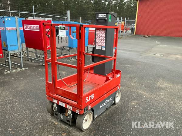 Pelarlift Skyjack SJ16