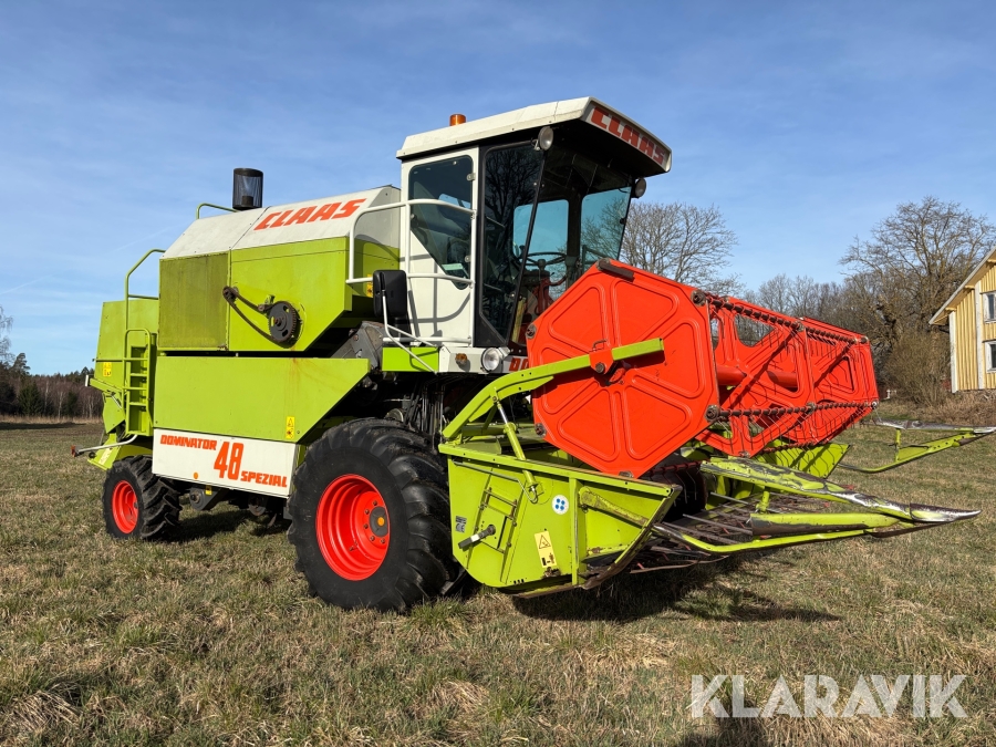 Claas Dominator 48 () Claas Dominator 48