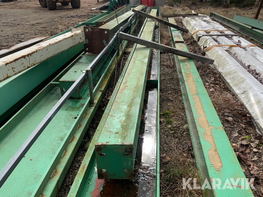 Stålhall med snedtak