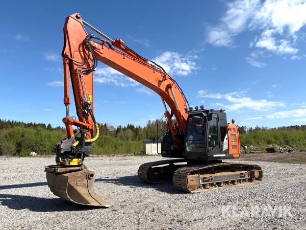 Grävmaskin Hitachi ZX225USLC-6