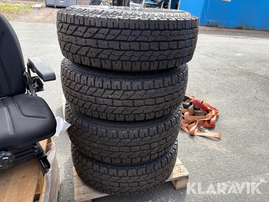 Däck till redskapsbärare Holder Yokohama 31x10.50R15 LT 109S 6PR 4 st