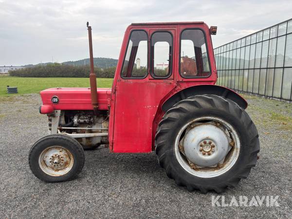 Traktor Massey Ferguson 135