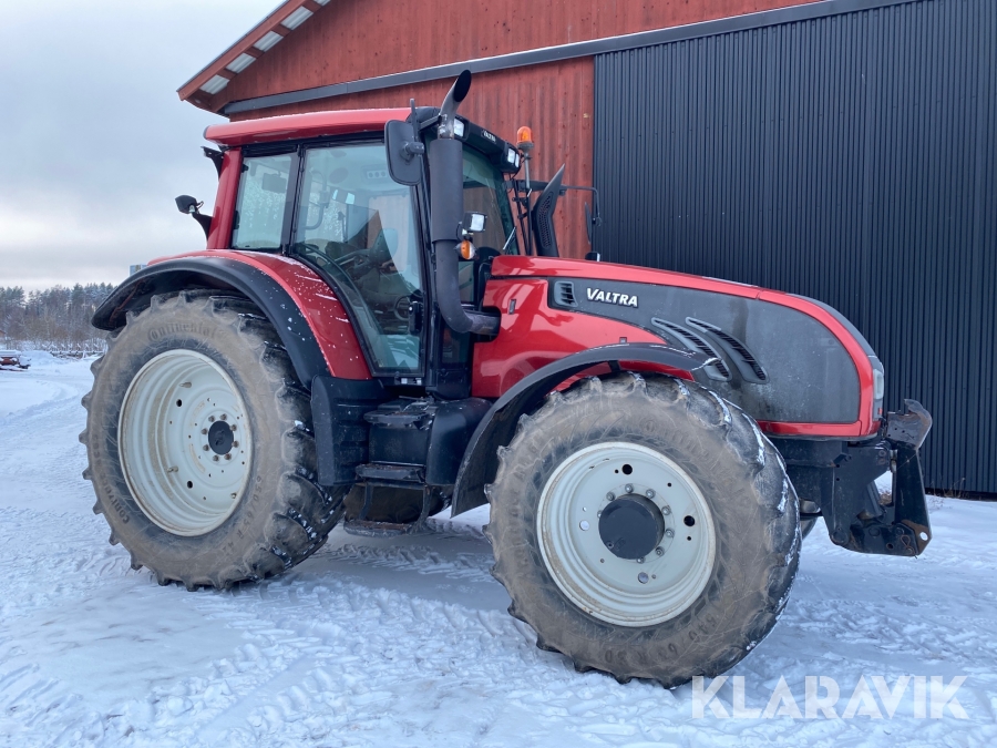 Traktor Valtra T202 Direct