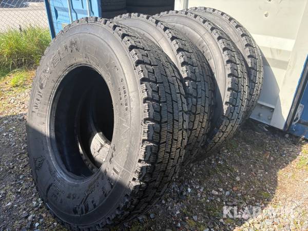 Däck Michelin Ice grip 295/80 R 22,5 4st