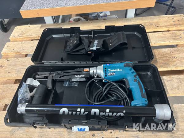 Skruvdragare med skruvautomat Makita DDF482