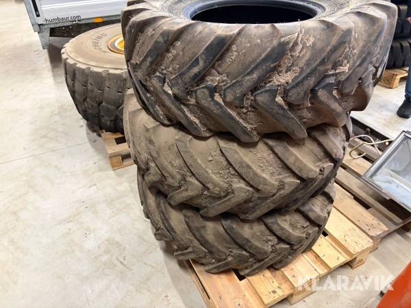 Entreprenaddäck Michelin 340/80 R18 3 st