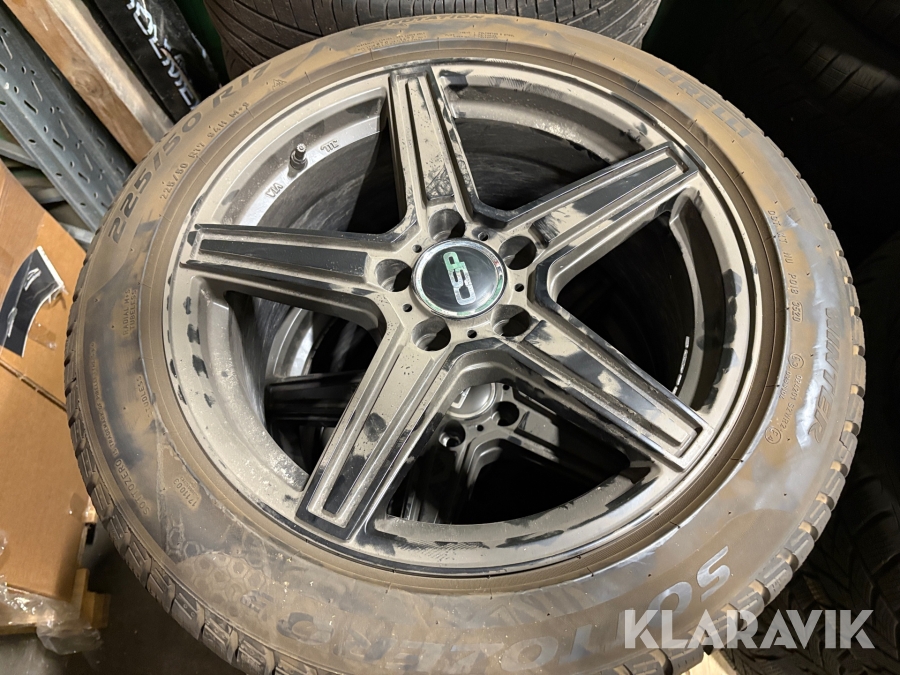 Däck med fälg Pirelli / CSP 255/50 R17